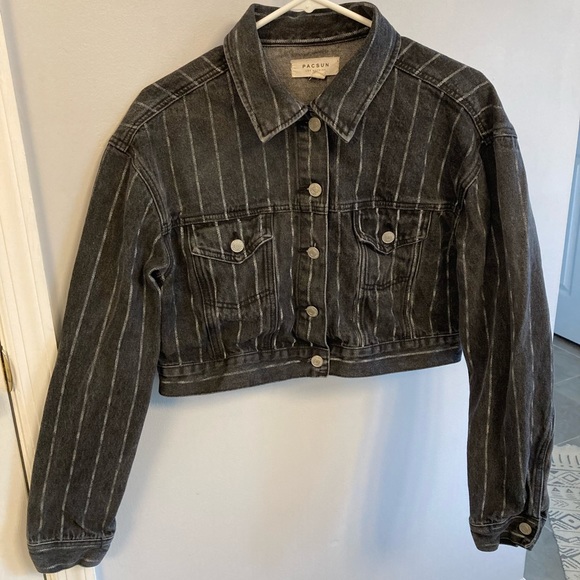 PacSun Cropped Black and White Stripe Jean Jacket size M/L - Picture 1 of 4